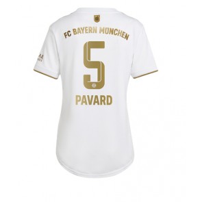 Bayern Munich Benjamin Pavard #5 Bortatröja Dam 2022-23 Korta ärmar
